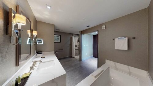 Гостиница Hilton Marco Island Beach Resort and SPA в Марко Айленд