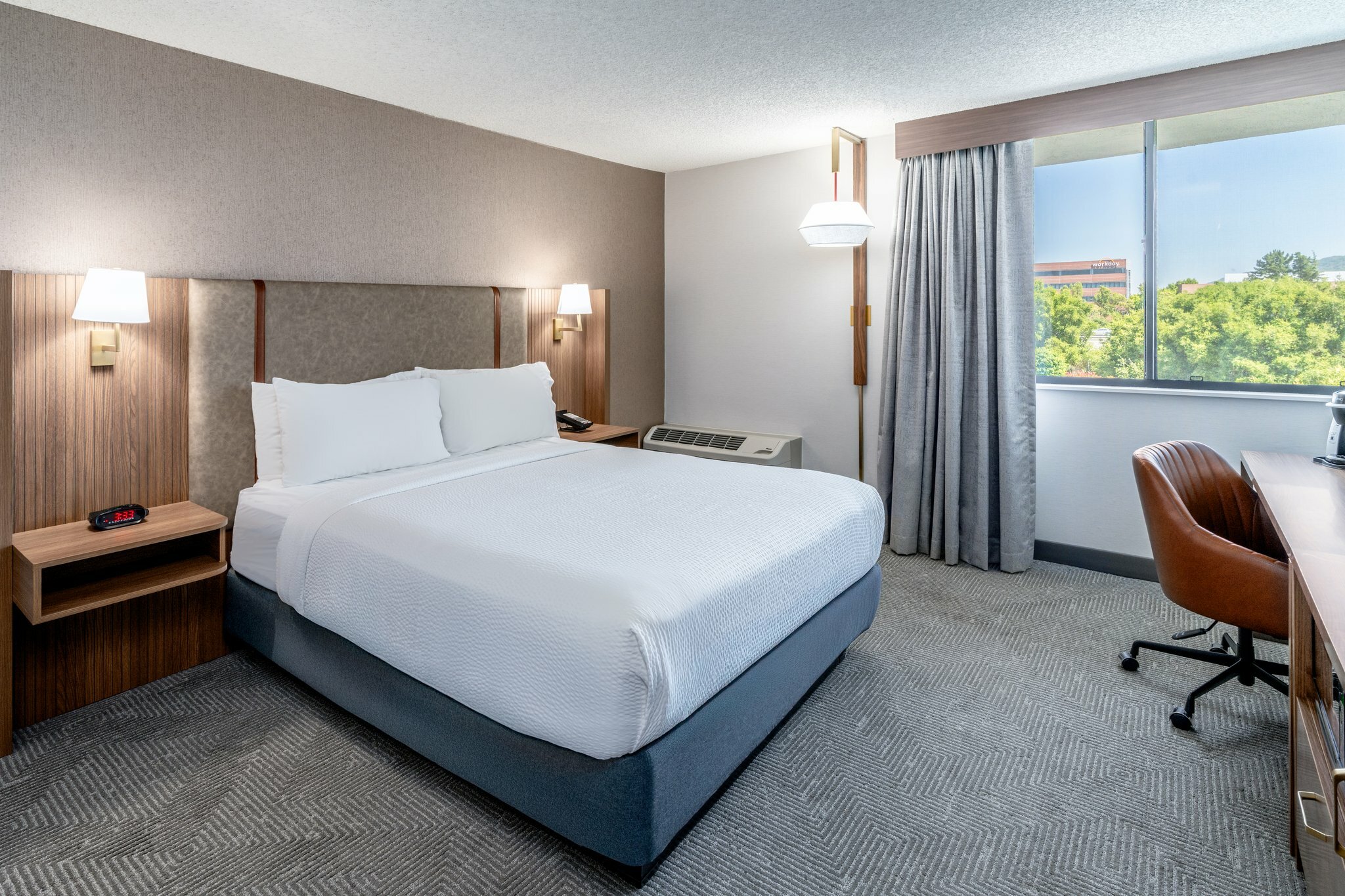 Фото Holiday Inn Dublin-Pleasanton by Ihg Hotel