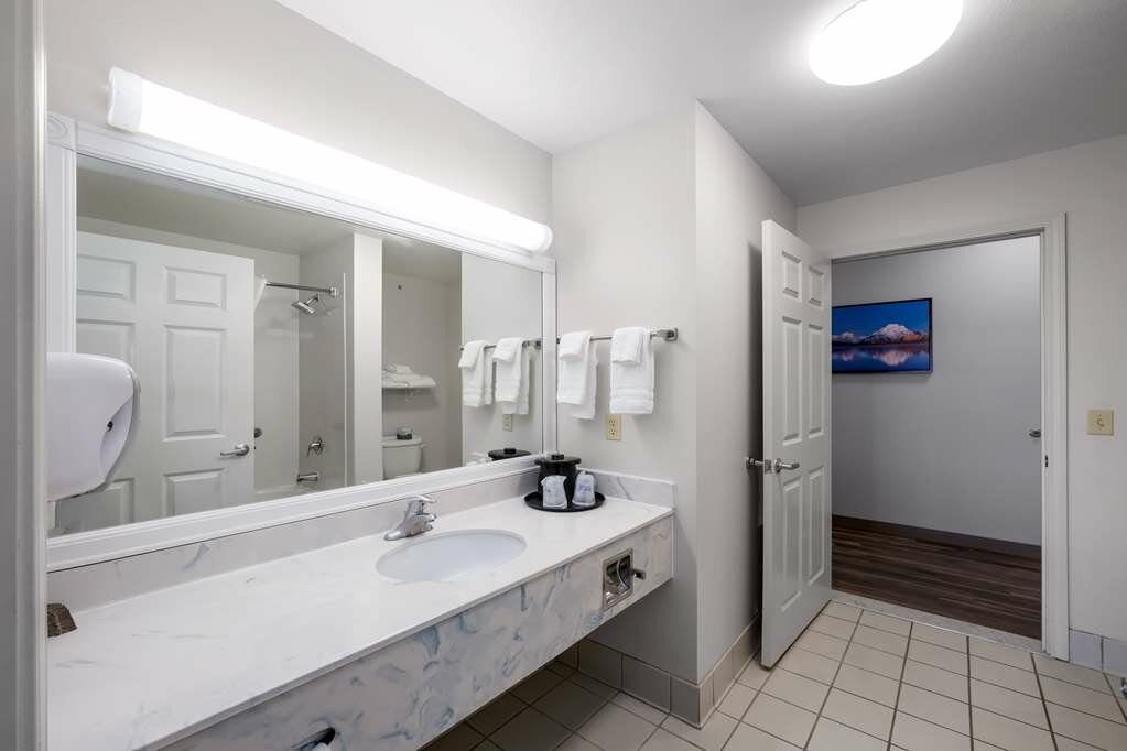 Фото SureStay Plus Hotel by Best Western Billings