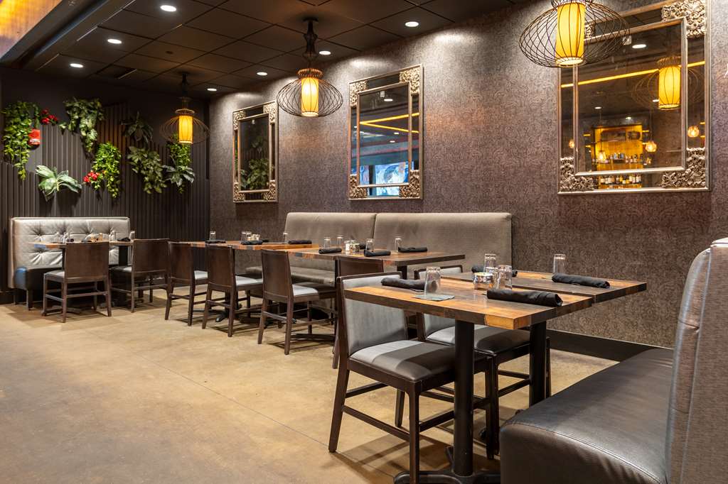 Фото Hilton Garden Inn Pittsburgh Downtown