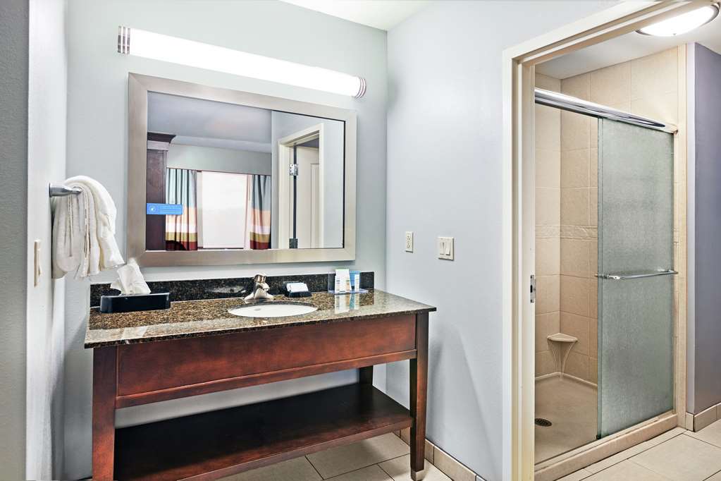 Фото Hampton Inn & Suites Shreveport/Bossier City Airline Dr, La