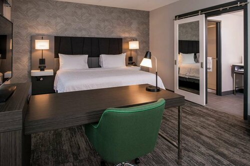 Гостиница Hampton Inn & Suites Winston-Salem Downtown в Уинстон-Сейлеме