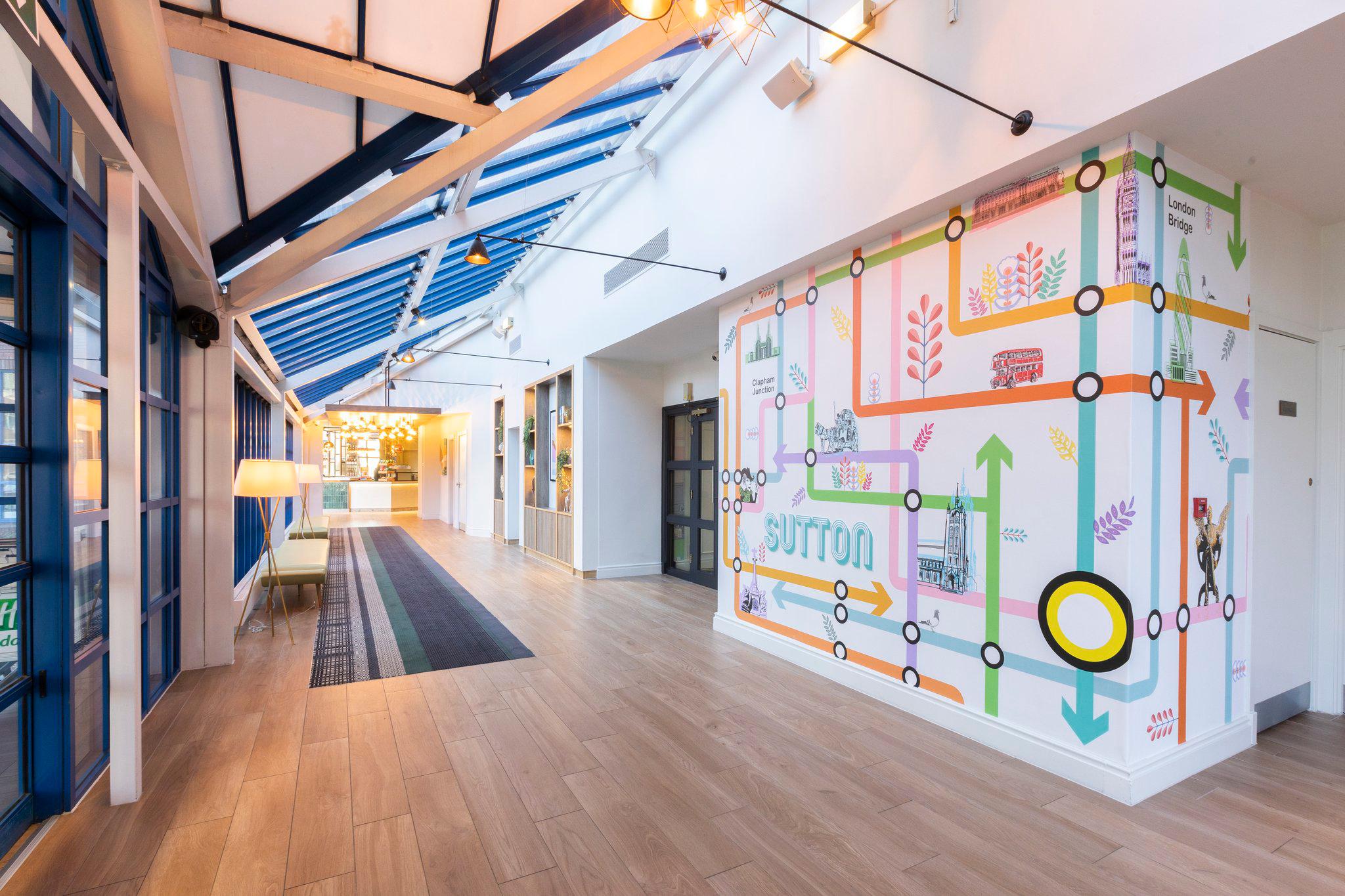 Фото Holiday Inn London - Sutton, an Ihg Hotel