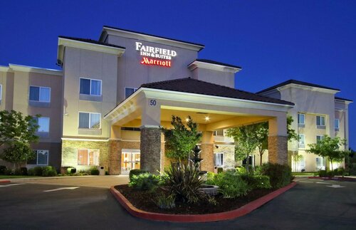 Гостиница Fairfield Inn & Suites by Marriott Fresno Clovis в Кловисе