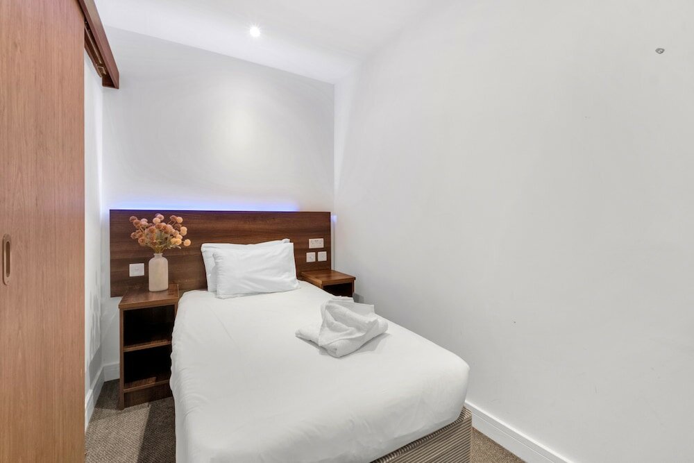 Фото Signature London