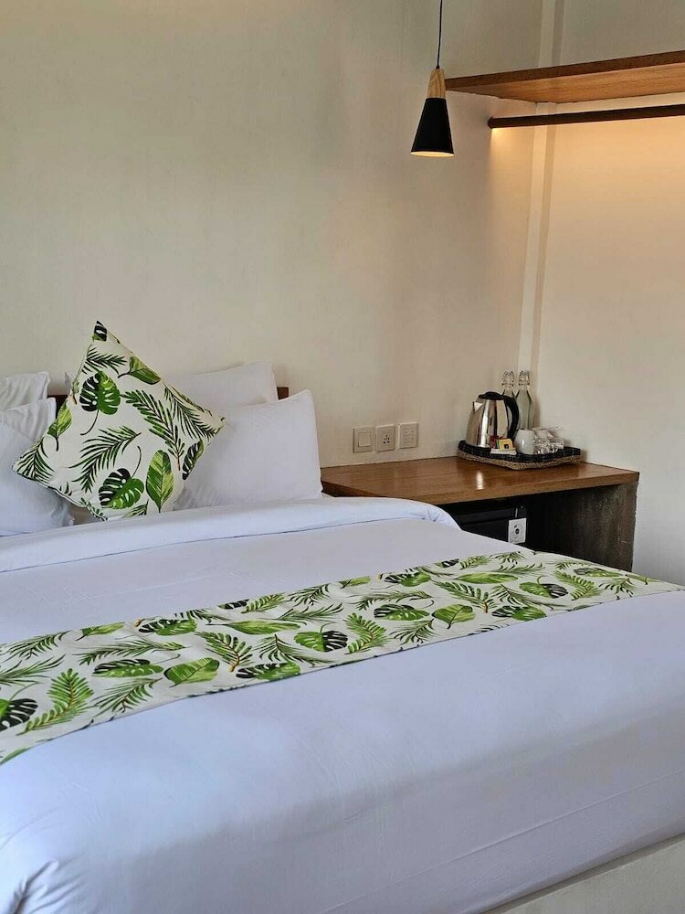 Фото Chandi Hotel