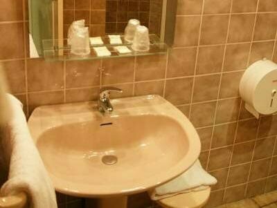 Гостиница Hotel Les Arcades в Лиму