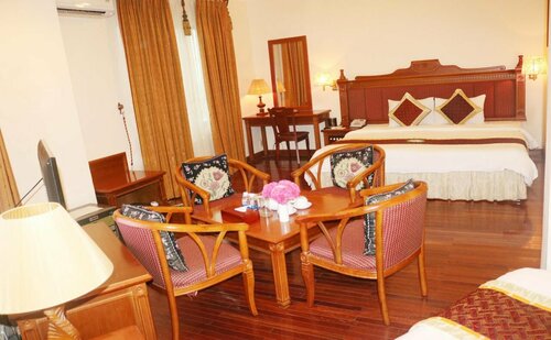 Гостиница Central Hotel в Куангнгае