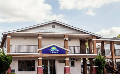 Гостиница Days Inn & Suites by Wyndham San Diego Sdsu в Ла Меса