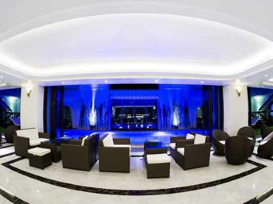 Фото Royal Quang Binh Hotel