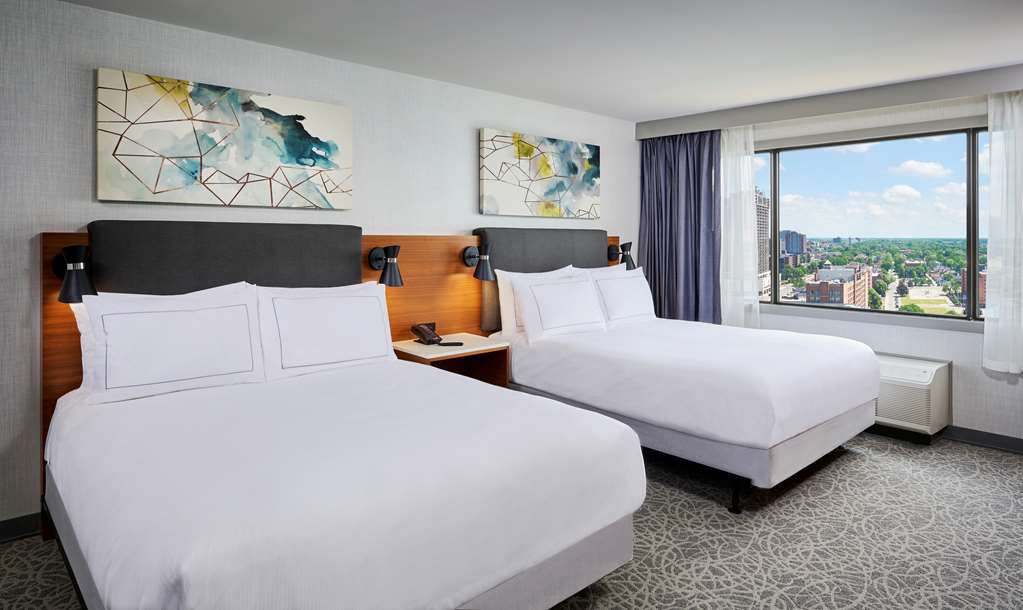 Фото Doubletree by Hilton Windsor