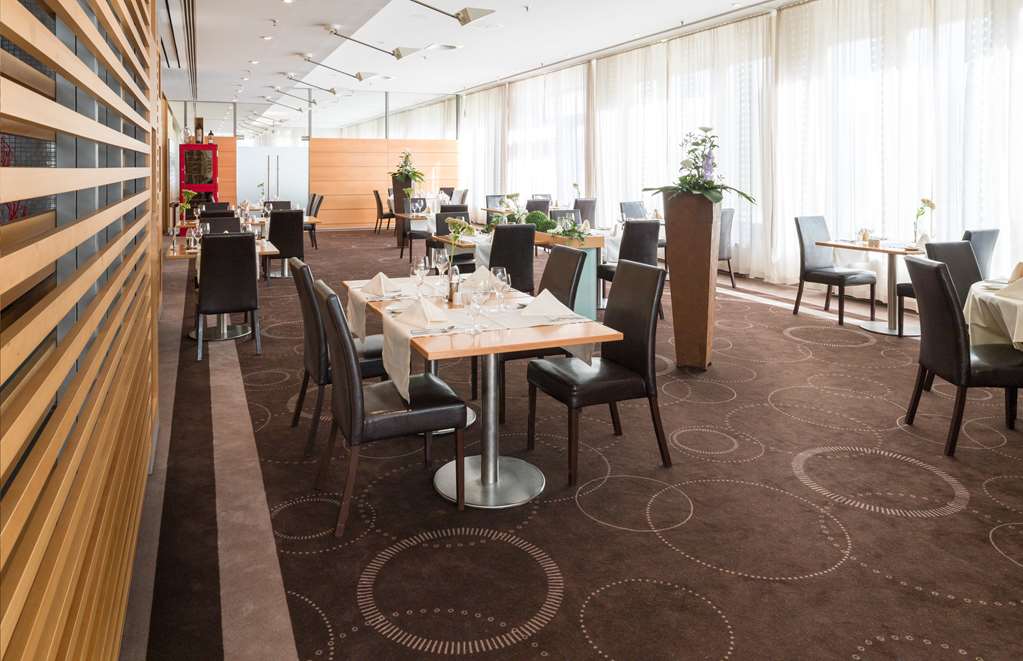Фото Radisson Blu Hotel, Hannover