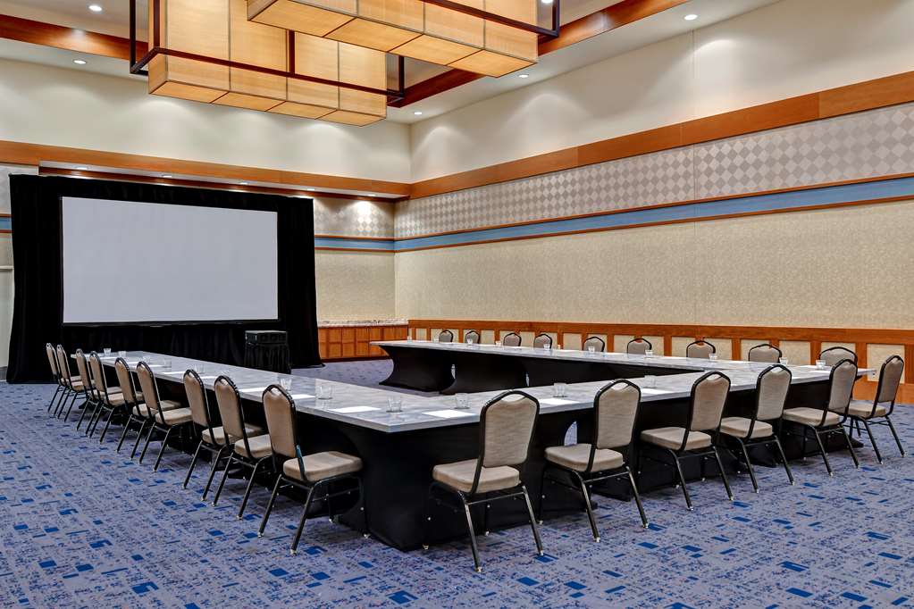 Фото DoubleTree by Hilton Hotel Phoenix Tempe