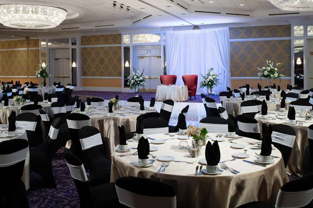 Фото Hilton Charlotte Uptown