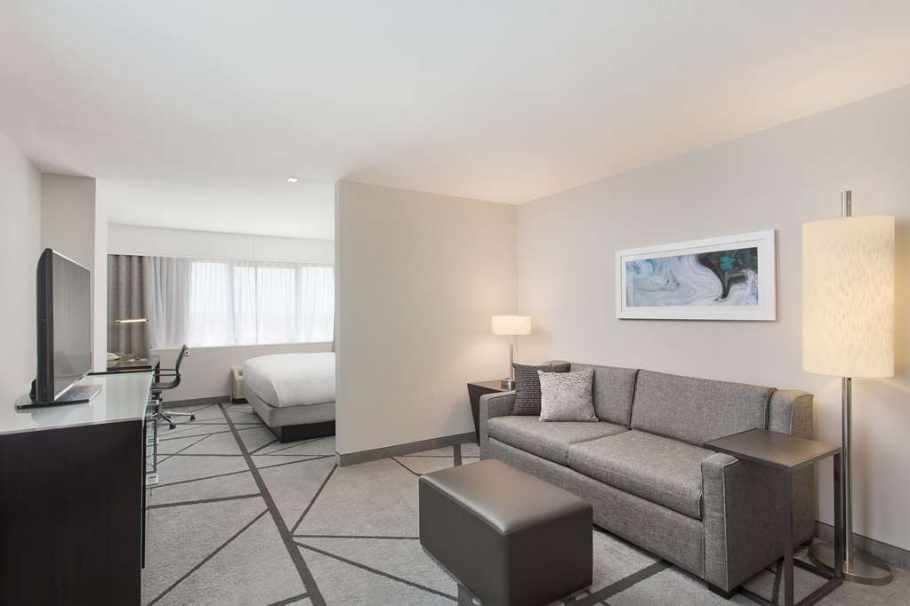 Фото DoubleTree by Hilton Los Angeles - Norwalk