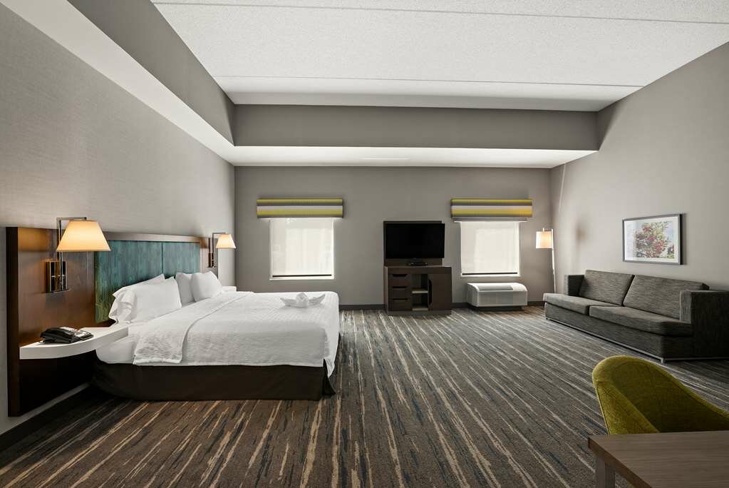 Фото Hampton Inn & Suites Poughkeepsie