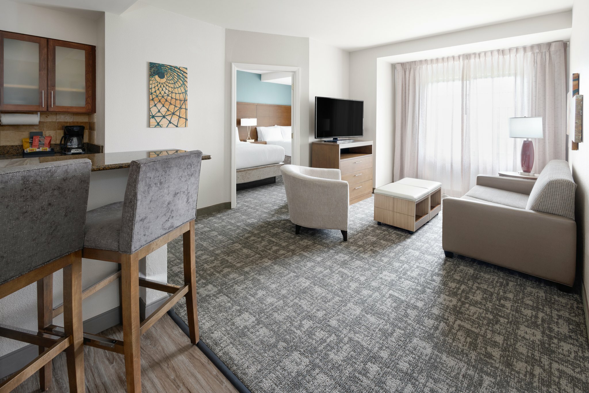 Фото Staybridge Suites Harrisburg, an Ihg Hotel