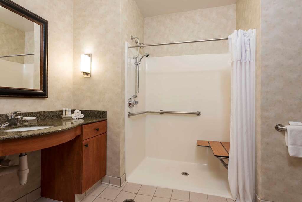Фото Homewood Suites by Hilton Indianapolis Airport Plainfield
