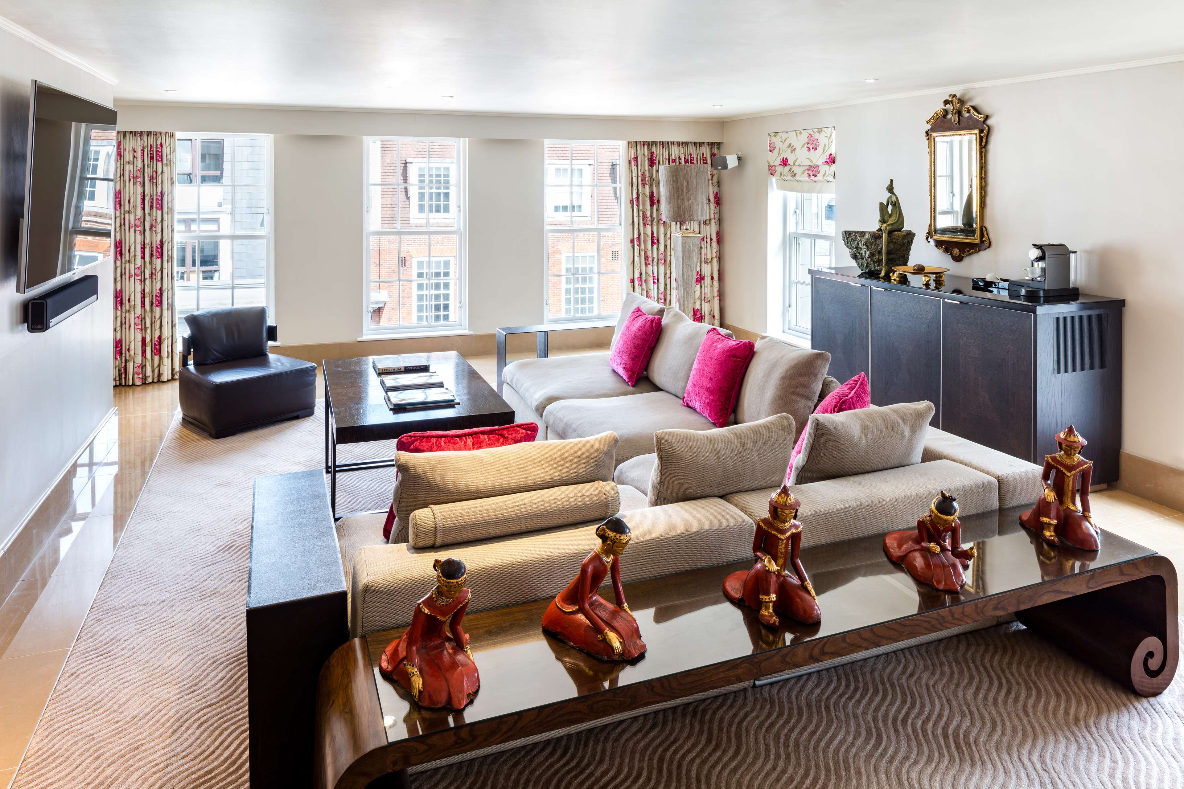 Фото The May Fair, A Radisson Collection Hotel, Mayfair London