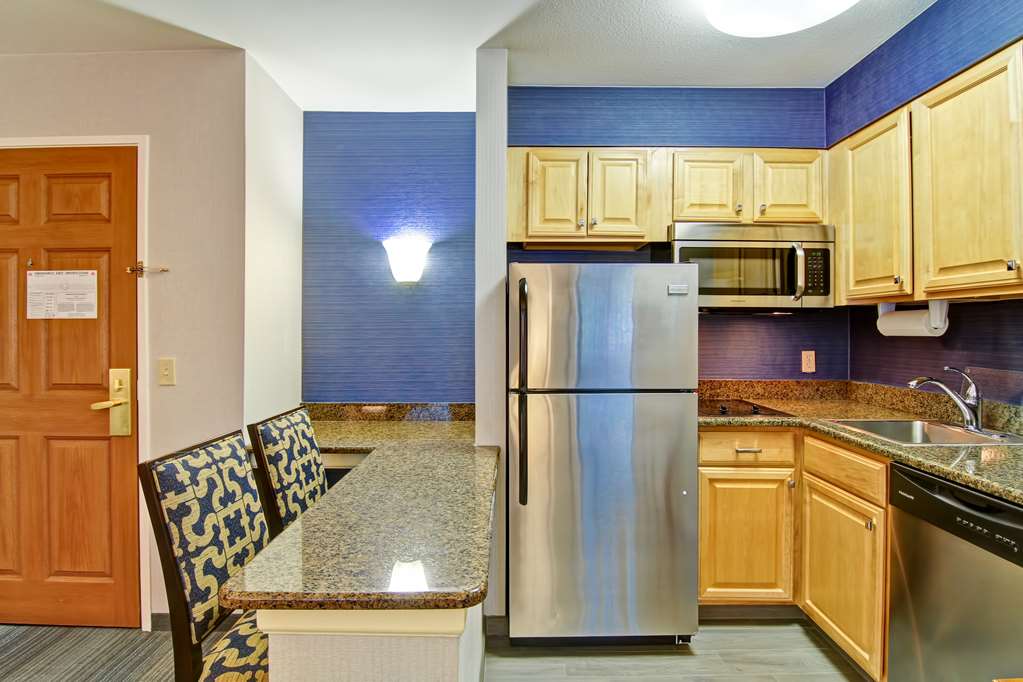 Фото Homewood Suites by Hilton Stratford