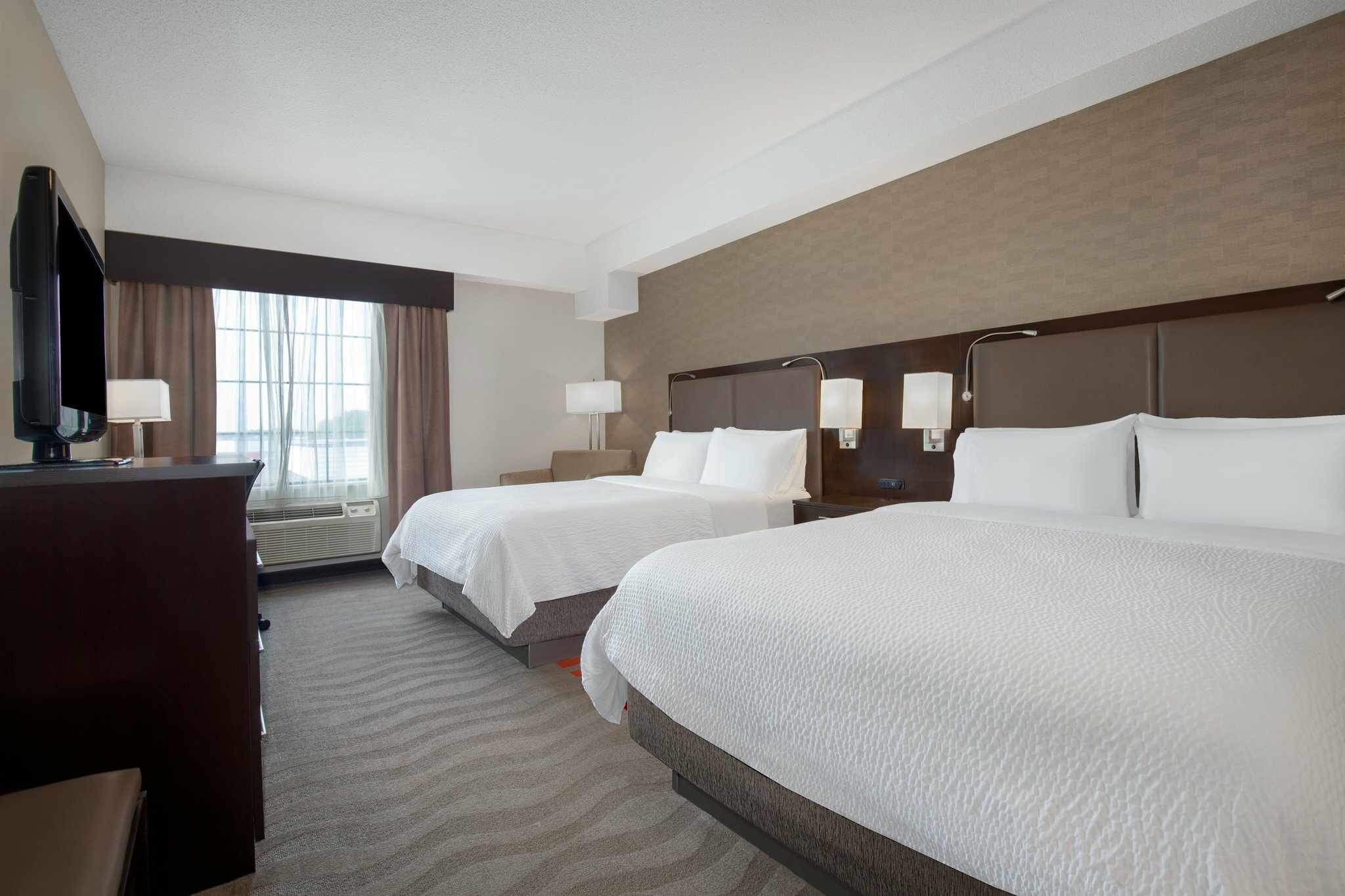 Фото Holiday Inn Express Hotel & Suites Barrie, an Ihg Hotel