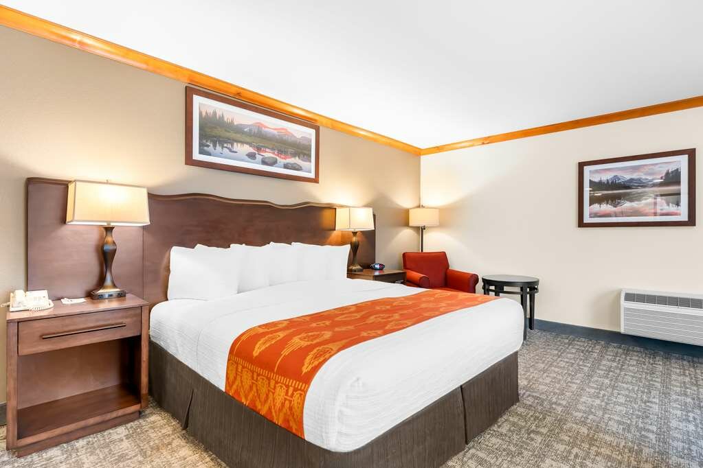 Фото Best Western Rocky Mountain Lodge