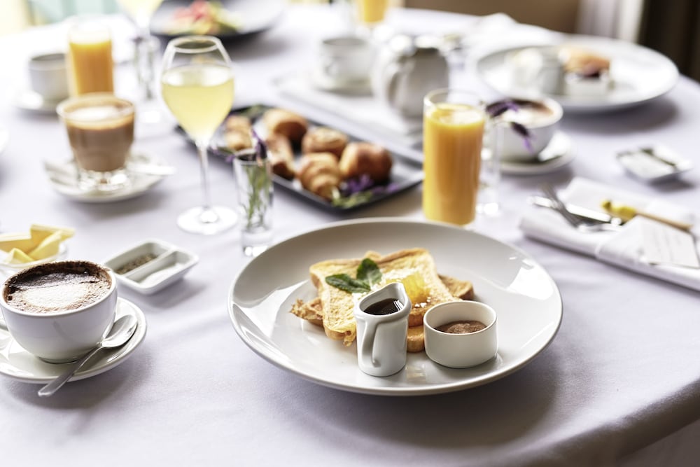 Фото Novotel Suites Ambassador Seoul Yongsan - Seoul Dragon City