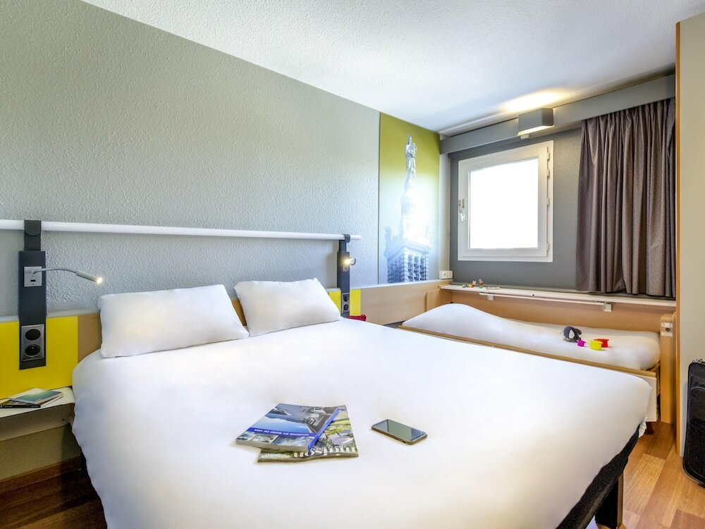 Фото Ibis Marseille Timone