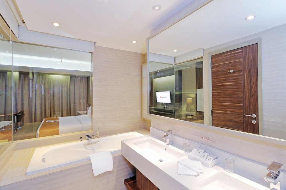 Фото Swiss-Belhotel Cirebon