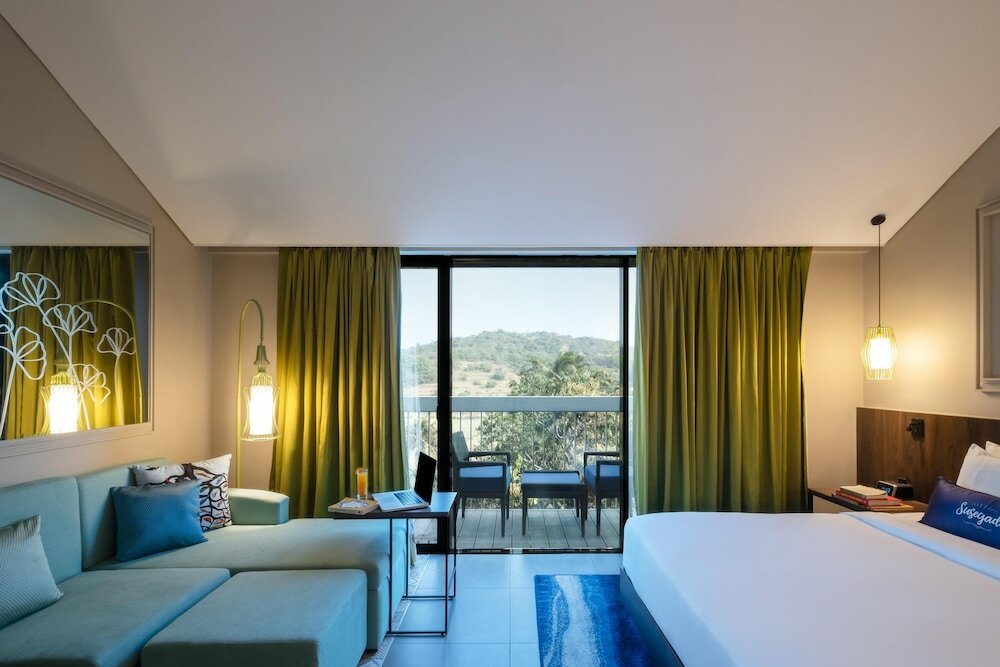 Фото Hyatt Centric Candolim Goa