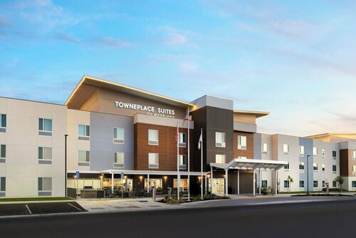 Гостиница TownePlace Suites by Marriott Fresno Clovis в Кловисе