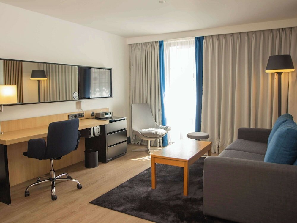 Фото Novotel London Wembley