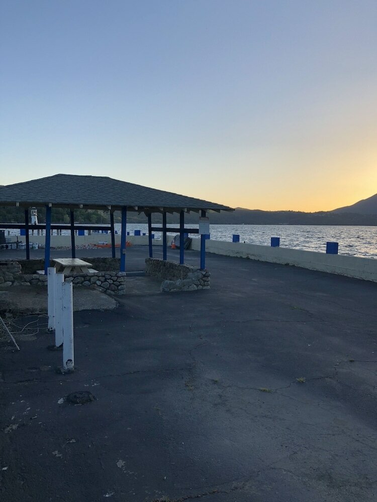 Фото Lamplighter Motel