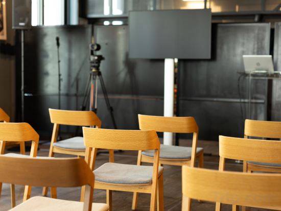 Фото Moxy Brussels City Center