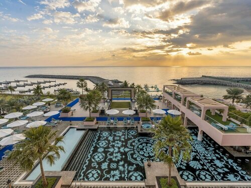 Гостиница Fairmont Fujairah Beach Resort в Диббе