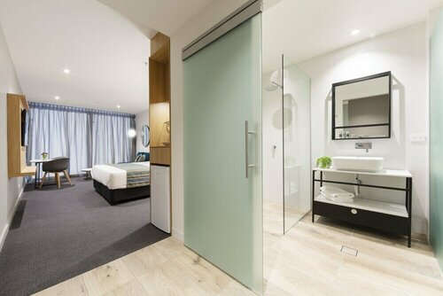 Гостиница Mercure Canberra Belconnen в Куме
