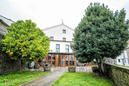 Гостиница Hotel Alda Bonaval в Сантьяго-де-Компостела