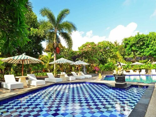 Inna Sindhu Beach Hotel