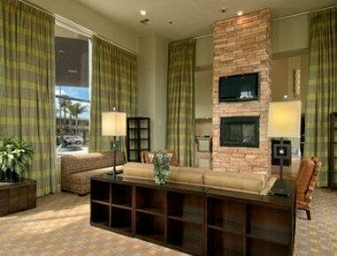 Гостиница Radisson Hotel West Sacramento в Вест Сакраменто