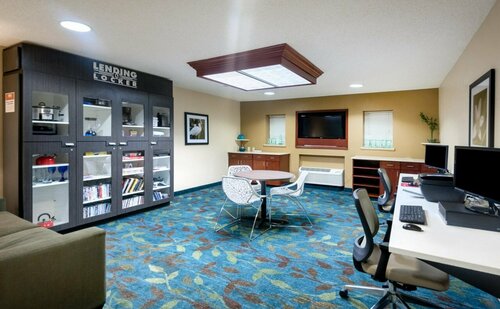 Гостиница Candlewood Suites Lake Mary, an Ihg Hotel в Уинтер Спрингс