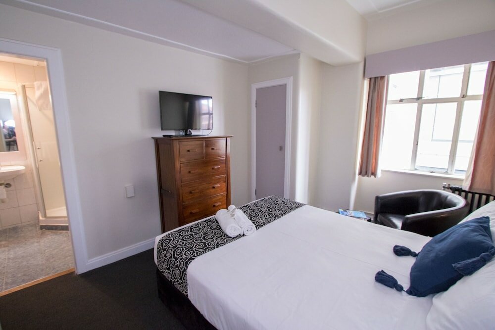 Фото Hotel Waterloo & Backpackers