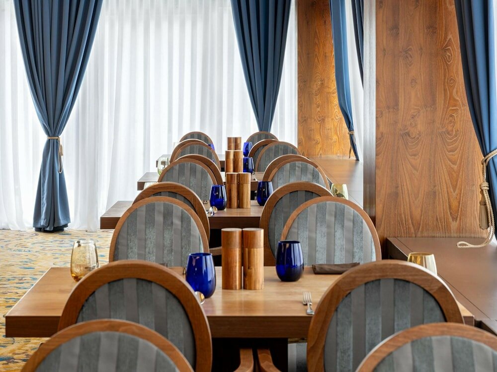 Фото Mövenpick Hotel Sarajevo