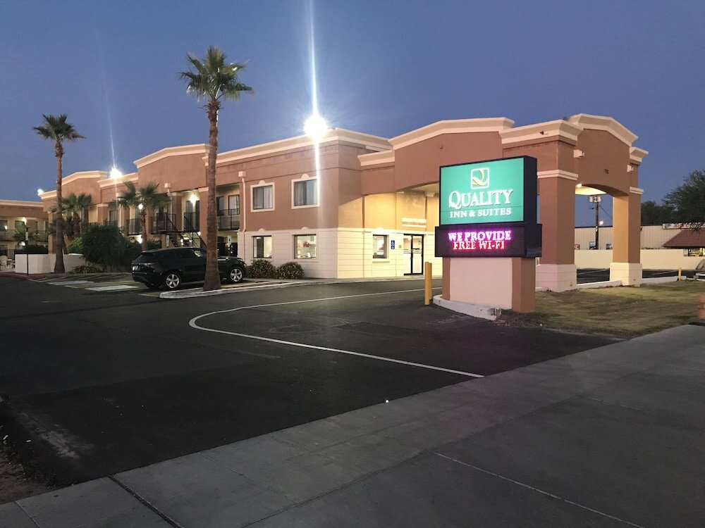 Фото Quality Inn & Suites near Downtown Mesa