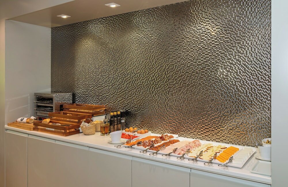 Фото Sh Colon Valencia Hotel