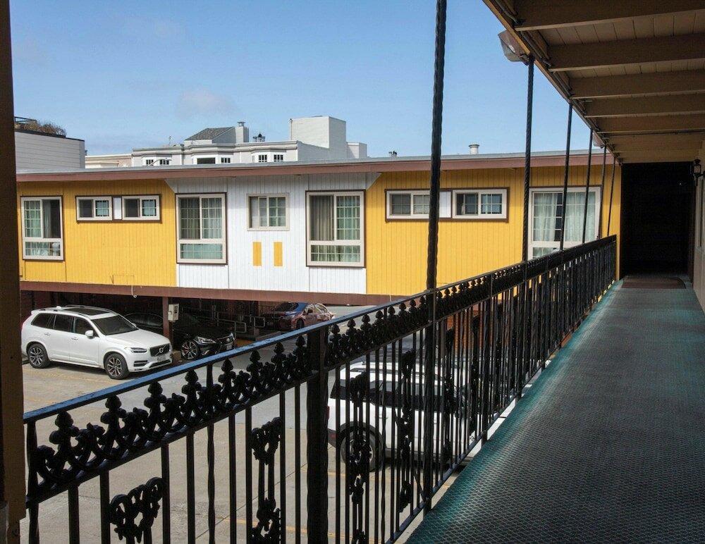 Фото Pacific Heights Inn