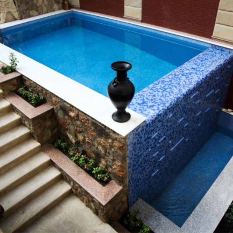 Фото East Legend