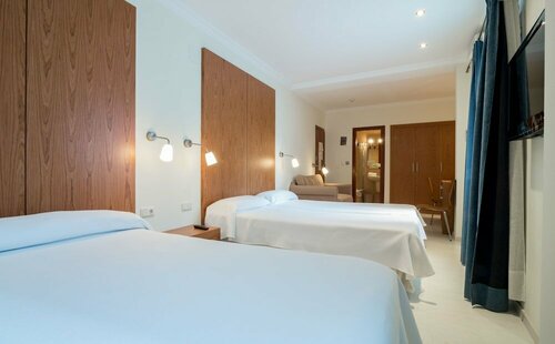 Гостиница Hotel Costa Blanca в Дении