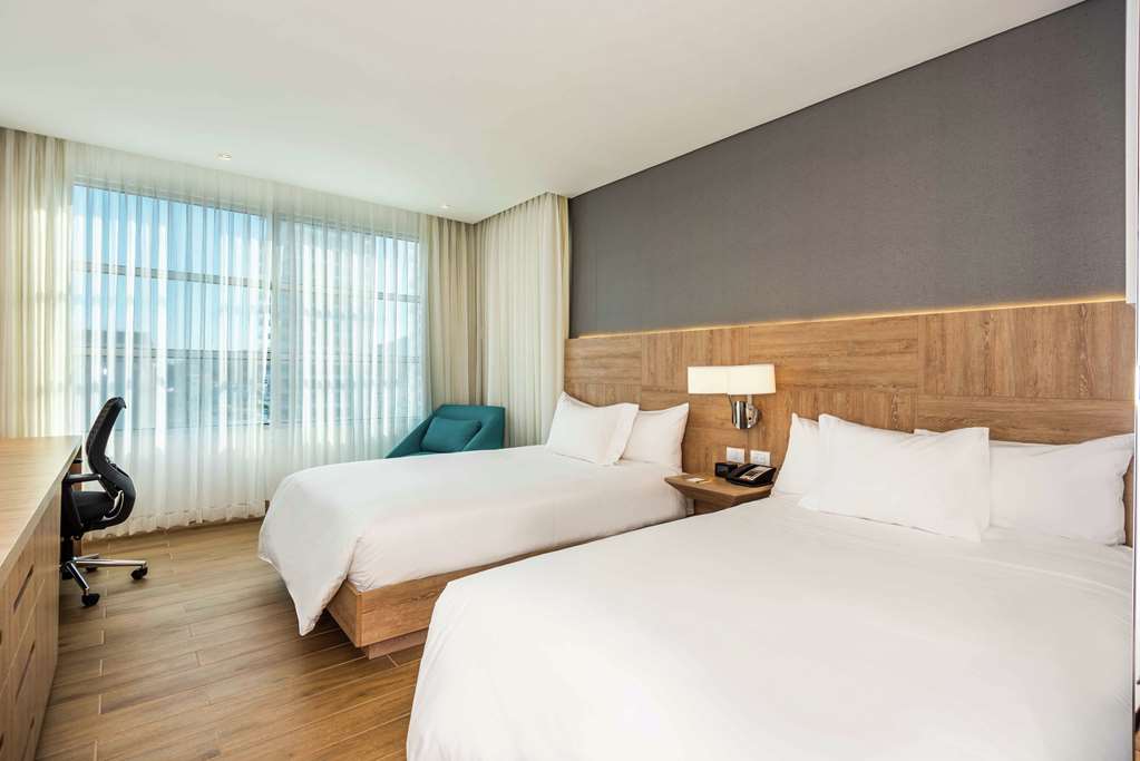 Фото Hilton Garden Inn Santa Marta