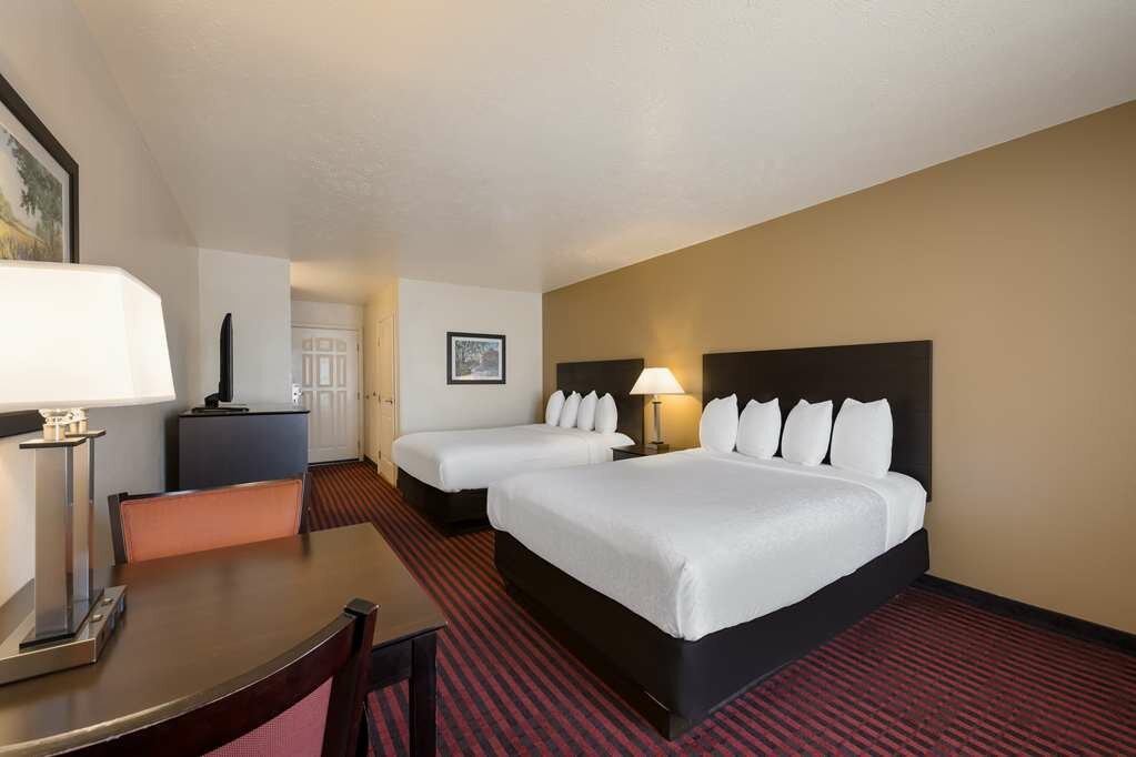 Фото Best Western Salinas Valley Inn & Suites