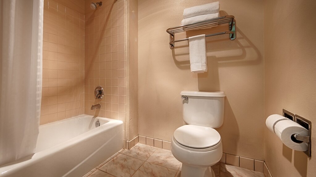 Фото Best Western John Jay Inn